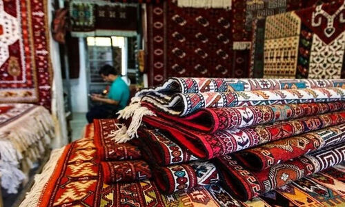 چرا قالیبافان حرفه قدیمی‌شان را ترک می‌کنند؟ رکود سنگین بازار فرش دستباف در ایران