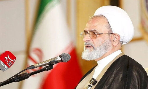 آیت‌الله یزدی(ره)؛ مردی که در بزنگاه‌های تاریخی انقلاب بدرخشید