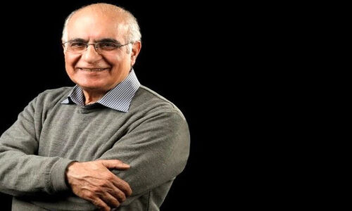حال هوشنگ مرادی کرمانی پس از جراحی قلب در بخش مراقبت‌های ویژه چگونه است؟