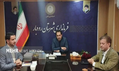 پورحضرت: بانوان فرمانداری رودبار، چراغ‌های پرفروغ و الگوی اخلاق‌مداری جامعه هستند
