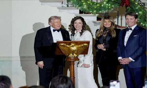 کاخ سفید باز هم درباره بانداژ دست ترامپ توضیح داد؛ واقعیت پشت پرده چیست؟