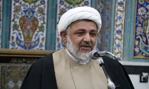 امام جمعه موقت ایلام: فشار سنگین گرانی‌ها نفس مردم را تنگ کرده است!