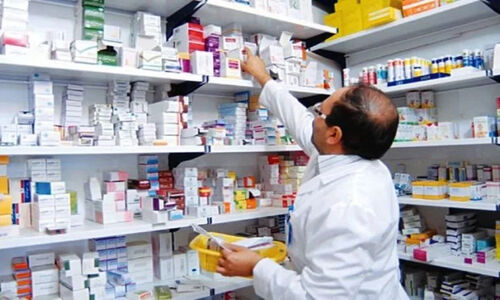 انباشت مطالبات دارویی؛ زنگ خطر جدی برای بازار دارو در زمستان پیش رو