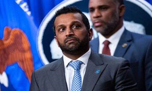 دیدارهای محرمانه مذاکره‌کننده ارشد اوکراین با مدیر اف‌بی‌آی؛ نگرانی‌های تازه در روند صلح