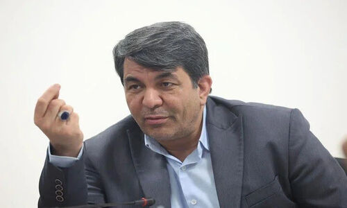 طالبی: کرمان باید در روشن شدن نیروگاه‌های تجدیدپذیر کشور پیشتاز شود!