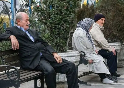 حذف بیمه تکمیلی بازنشستگان؛ آیا بیش از یک چهارم ایرانی‌ها در بحران سلامت گرفتار می‌شوند؟