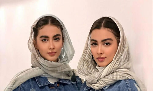 عکس دیده‌نشده دوقلوهای افسانه‌ای پایتخت در آغوش مادر مهربانشان که قلب‌ها را لرزاند!