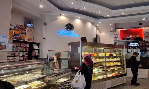 قیمت شیرینی در آستانه یلدا چگونه بدون نوسان ماند؟ جزئیات مهم از بازار شیرینی شب یلدا