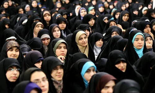 چرا دانشگاه‌ها بدون نقش زنان، به بن‌بست می‌رسند؟ تأکید دکتر سروش بر ظرفیت بی‌نظیر بانوان