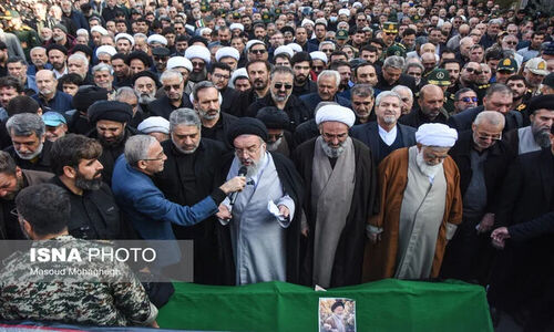 تشییع باشکوه پیکر آیت‌الله شاهچراغی در سمنان با حضور چهره‌های برجسته روحانی و مردمی