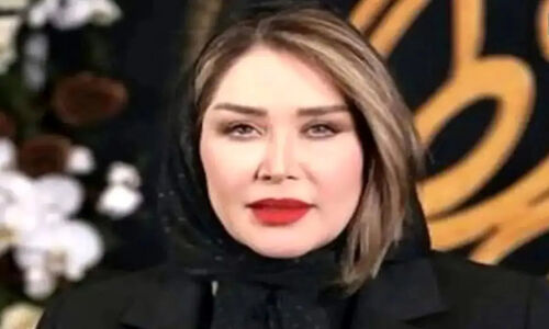 استایل باکلاس سارا منجزی‌پور در کافه‌ای که همه را متحیر کرد!