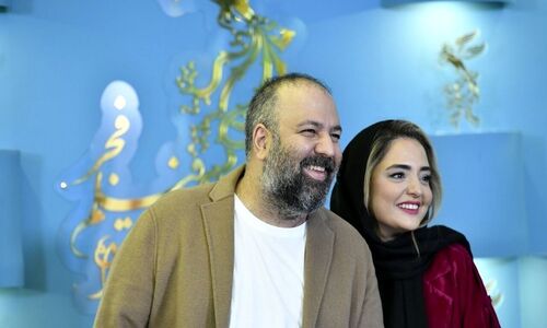 سلیقه خاص نرگس محمدی در چیدمان خانه با گل‌های ارکیده سفید