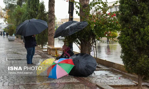 بارش‌های شدید و کاهش دما در سراسر کشور؛ کدام مناطق بیشتر تحت تأثیر قرار می‌گیرند؟