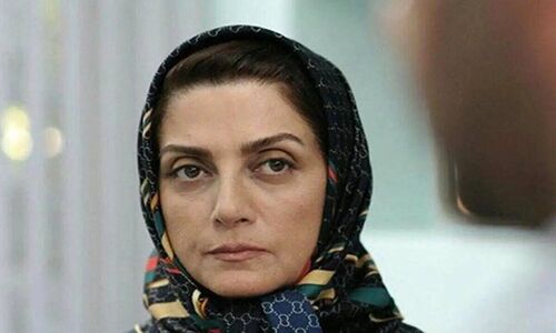 (فیلم) واکنش رویا جاویدنیا به استایل متفاوتش در جشنواره فجر: شما از یه جایی خشم داری چرا به من میپری؟ چرا مردم تیکه بد میندازن؟
