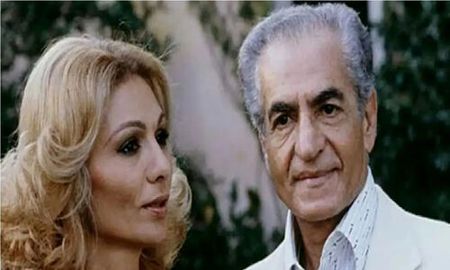 لحظه‌ای تاریخی در 1342؛ محمدرضا پهلوی چگونه به فرح دیبا دکتری افتخاری داد؟