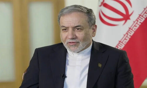 عراقچی هشدار داد: همکاری با آژانس هسته‌ای نیازمند بازنگری جدی است!