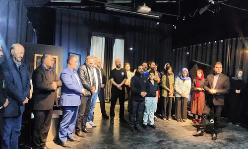 پایان باشکوه نمایش «واحد ۲۲ چه خبره؟» در چالوس؛ رازهای آپارتمان شماره ۲۲ فاش شد!