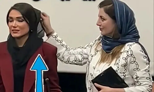 رویا میرعلمی در نقش مادری مهربان: وقتی مراقبتش حتی به روسری دوستش هم می‌رسد!