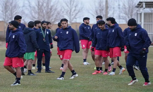 بارش شدید برف دیدار دوستانه تیم امید با آلومینیوم را لغو کرد!