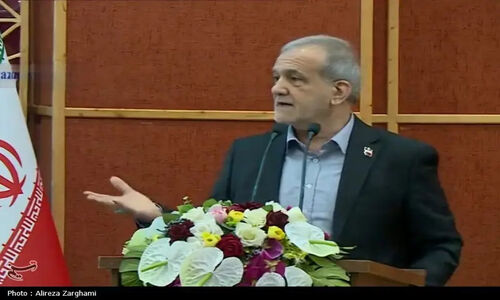 پزشکیان هشدار داد: راه حل مشکلات کشور در دستان کارشناسان دقیق است؛ «باور کنیم ما می‌توانیم»
