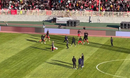 گرم کردن هیجان‌انگیز بازیکنان تراکتور و پرسپولیس پیش از نبرد حساس!