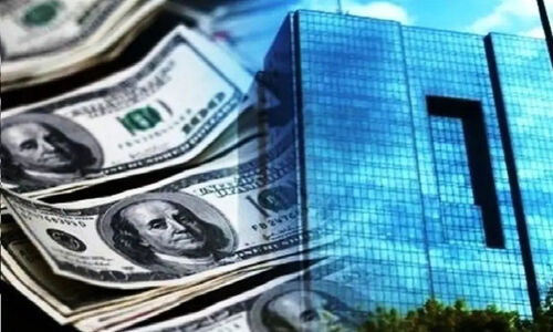 معاون بانک مرکزی فاش کرد: تعهد 6 میلیارد دلاری ارز فقط توسط 15 نفر و کشف 900 کارت بازرگانی اجاره‌ای! آیا رانت‌ها تمام می‌شود؟