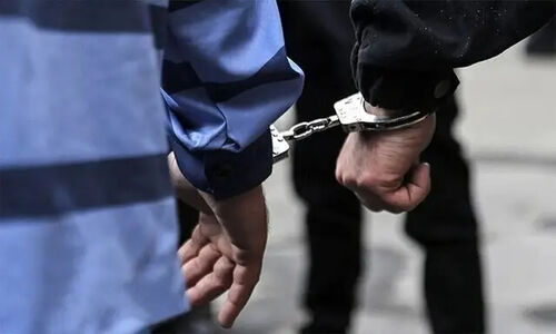 بازداشت عامل تیراندازی خونین در لنگرود؛ پلیس با سلاح‌های غیرمجاز قاطعانه مقابله می‌کند