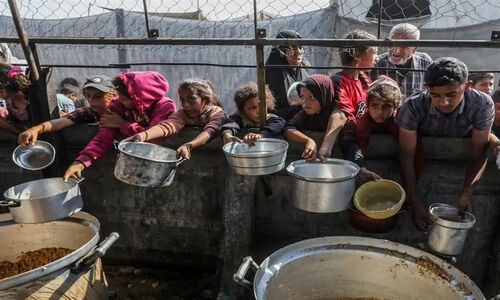 سازمان جهانی بهداشت: گرسنگی شدید در غزه تا ۲۰۲۶ جان هزاران کودک و مادر را تهدید می‌کند!
