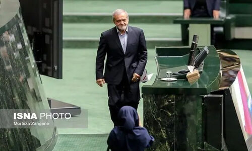 جلسه مهم فردا در مجلس با حضور پزشکیان و تیم اقتصادی دولت برای حل بحران معیشتی