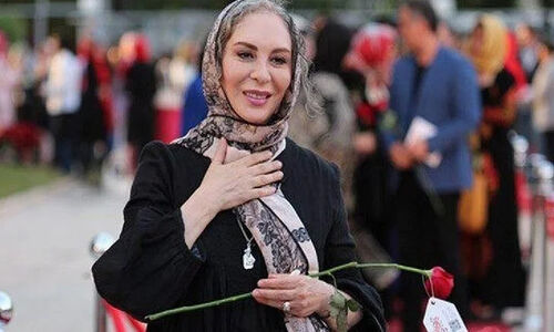 قاب تاریخ | زیبایی خیره‌کننده افسانه بایگان در «دبیرستان» سال ۶۵