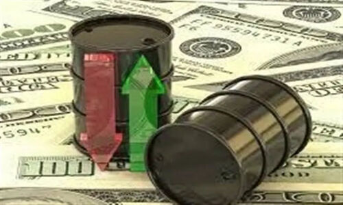 نوسان قیمت نفت در بحبوحه تهدیدات جهانی؛ برنت به 62 دلار رسید