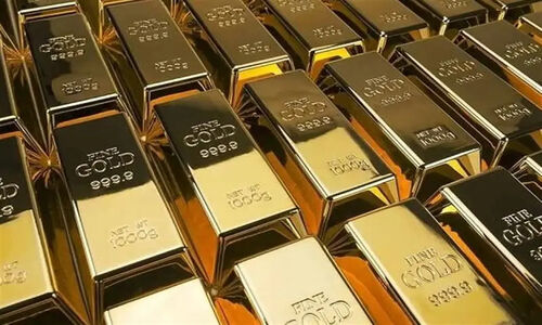 طلا با شتابی بی‌سابقه به قله 4500 دلاری نزدیک شد؛ رکوردشکنی جدید در بازار جهانی