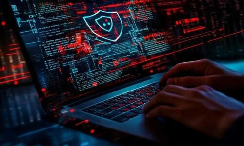 پولیتیکو پرده برداشت: آیا آمریکا پشت پرده حمله سایبری به شرکت نفت ونزوئلاست؟