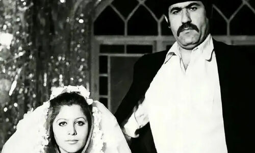 زری خوشکام ۷۵ ساله در مراسمی خاص؛ سفری به گذشته سینما!