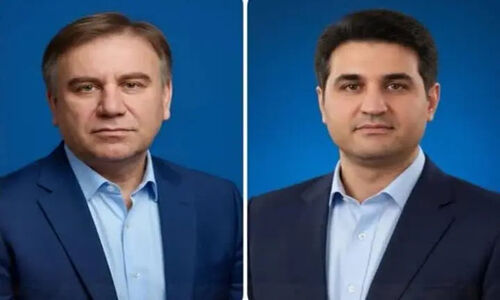 استاندار بوشهر خواستار تفویض اختیار بیشتر به اداره کل امور مالیاتی شد؛ تحول بزرگ در مدیریت مالیاتی استان در راه است