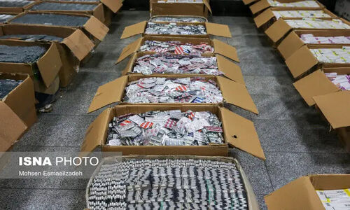 معاون زاهدان فاش کرد: بخش بزرگی از داروهای قاچاق از داخل کشور بیرون می‌روند!