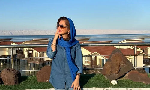 نفیسه روشن با استایل جذاب در خیابان‌های شانگهای؛ نگاه‌ها را خیره کرد!