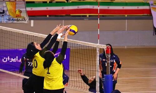 نبرد نفس‌گیر پنج مدعی برای قهرمانی نیم‌فصل والیبال بانوان به اوج رسید!