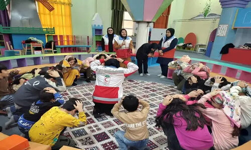 همکاری هلال‌احمر و کتابخانه مرکزی خرم‌آباد برای آموزش ایمنی به کودکان در روز ملی زلزله