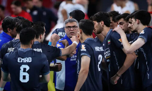 سرنوشت مبهم قهرمان والیبال جوانان؛ مومنی‌مقدم در انتظار رای فدراسیون