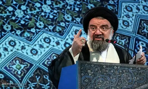 آیت‌الله خاتمی: نماز، کلید رسیدن به تقوای الهی و زندگی عابدانه است