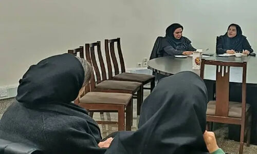 بحران مرجعیت استاد در آموزش فرهنگ و ارتباطات؛ آیا نظام آموزشی در آستانه تحول است؟