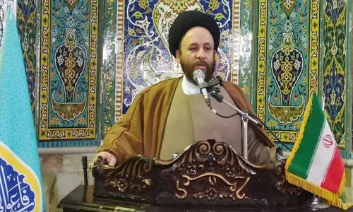 امام جمعه تربت‌حیدریه از فعالان رسانه‌ای خواست فضای شهر را به یاد شهدای والامقام مزین کنند