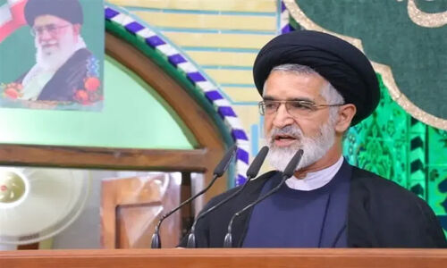 امام‌جمعه موقت یزد: افزایش روزانه قیمت‌ها را مردم به روشنی حس می‌کنند!