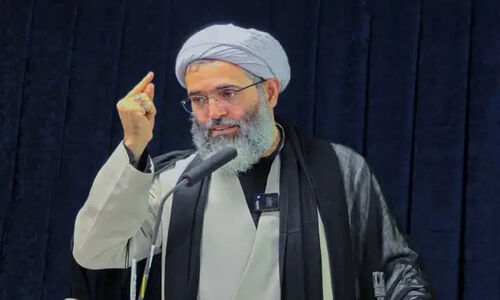 امام جمعه قشم هشدار داد: شهرنشینی نباید مردم روستا را در فراموشی غرق کند!