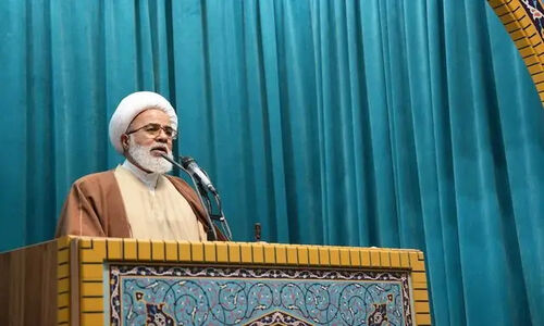 امام جمعه کرمانشاه هشدار داد: گرانی‌ بی‌وقفه، زندگی کارگران و بازنشستگان را تهدید می‌کند!