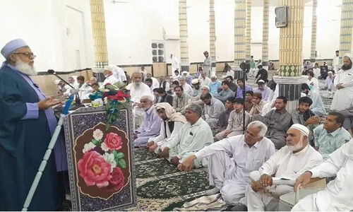 مولوی حسین زهی: خانواده؛ سنگ بنای شکل‌گیری شخصیت انسانی که نباید فراموش شود