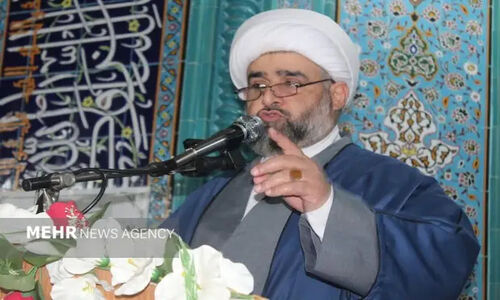 امام جمعه کرگانرود هشدار داد: جنگ فرهنگی دشمن بی‌وقفه ادامه دارد!
