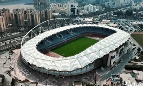 چرا ورزشگاه مدرن مشهد با وجود همه تجهیزات، اجازه برگزاری بازی نمی‌گیرد؟