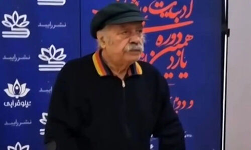 بهزاد فراهانی با دو عصا در خانه هنرمندان؛ وضعیت جسمانی بازیگر محبوب سینما چطور است؟
